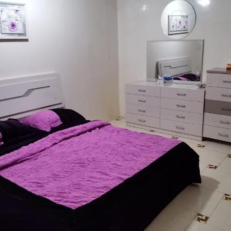 شقة عائلية -ليست فندقية- 8 دقائق بالسيارة للحرم أو قباء - Medina Exterior photo